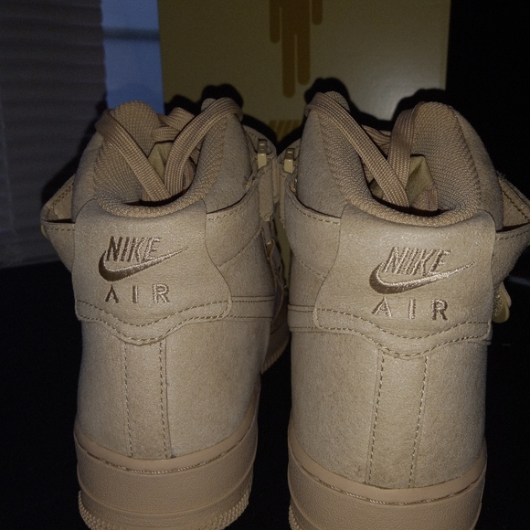Nike Air Force 1 High 07 SP x Billie Eilish "Mushroom" DEADSTOCK EARLY PAIR 9.5 - Picture 4 of 6